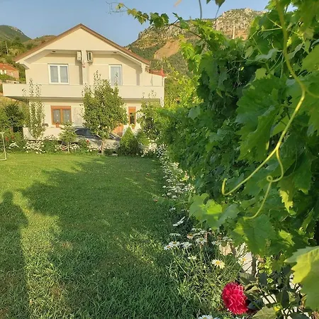 Guest house Rejan Udenisht