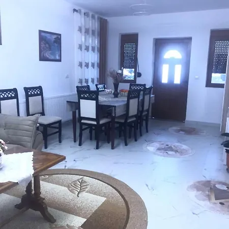 Rejan Guest house