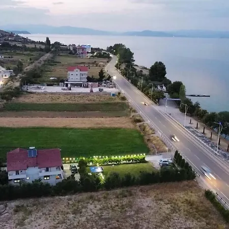 Rejan Πανσιόν 3*
